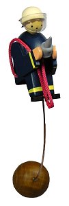 Wolfgang Werner Schaukel-Feuerwehrmann 10cm (Wolfgang Werner 471) Erzgebirgische Volkskunst: Diese Schaukelfiguren werden auf eine Tisch- oder Regalkante gesetzt und schaukeln dann hin und her.