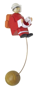Wolfgang Werner Schaukel-Sanitäter  (Wolfgang Werner, 472) Erzgebirgische Volkskunst: Diese Schaukelfiguren werden auf eine Tisch- oder Regalkante gesetzt und schaukeln dann hin und her.