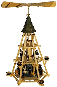 W. Werner Göpelpyramide  (W. Werner 2302) Erzgebirgische Volkskunst: Göpelpyramide 