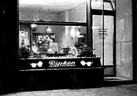 Laden in der Johannisstraße 131