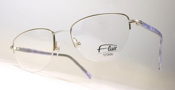 Flair: dezent-elegante Nylor-Brille