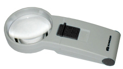 Schweizer Optik ÖKOLUX plus mobil 4.500 K (Schweizer Optik, 134242, 24 D ,55 mm) Handlupe mit LED-Beleuchtung 'Ökolux plus mobil'. 24 dpt, Vergrößerung: 7x. Lange Lebensdauer der Beleuchtung, geringer Stromverbrauch. Gleichmäßige, großflächige Ausleuchtung durch spezielles LED-Element (Farbtemperatur: 4.500 K).